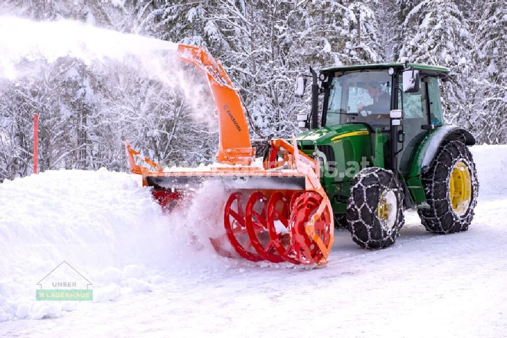 Schneepflug van het type Kahlbacher KFS 850/2700, Neumaschine in Schlitters (Foto 1)