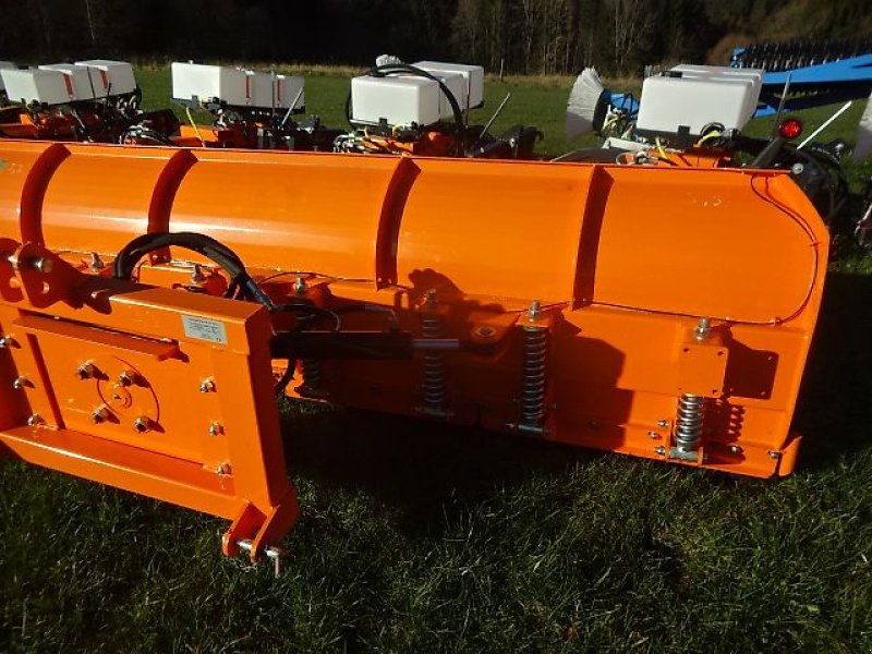 Schneepflug от тип M&H 3,3 Meter- NEU- SP-330 - Schneeschild- Schneepflug - Schwere Ausführung- hydraulisch schwenkbar, Neumaschine в Neureichenau (Снимка 11)