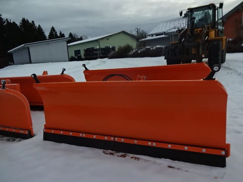 Schneepflug des Typs M&H 3,3 Meter- NEU- SP-330 - Schneeschild- Schneepflug - Schwere Ausführung- hydraulisch schwenkbar, Neumaschine in Neureichenau (Bild 20)