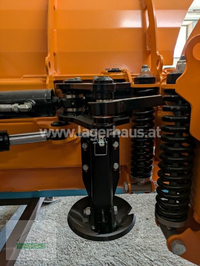 Schneepflug typu Optimal UPX 440 12 VOLT, Neumaschine w Schlitters (Zdjęcie 4)