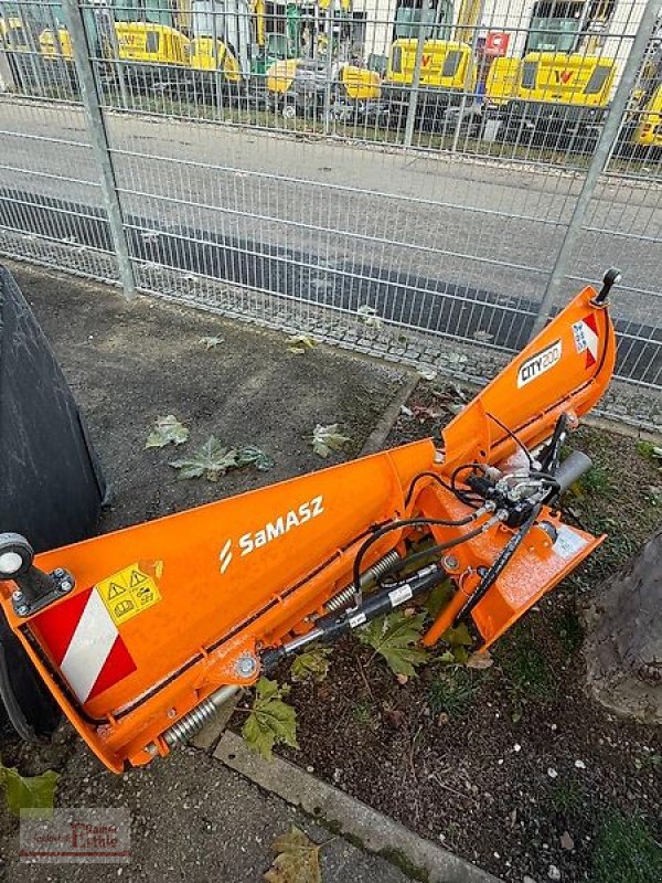 Schneepflug van het type SaMASZ City 200, Neumaschine in Erbach / Ulm (Foto 2)