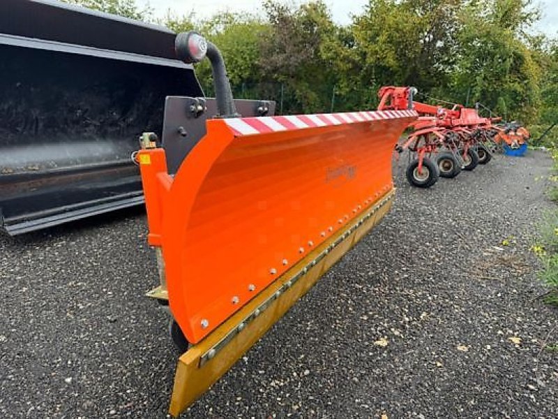 Schneepflug des Typs Sonstige BEMA 700, Gebrauchtmaschine in Sainte-Croix-en-Plaine (Bild 2)