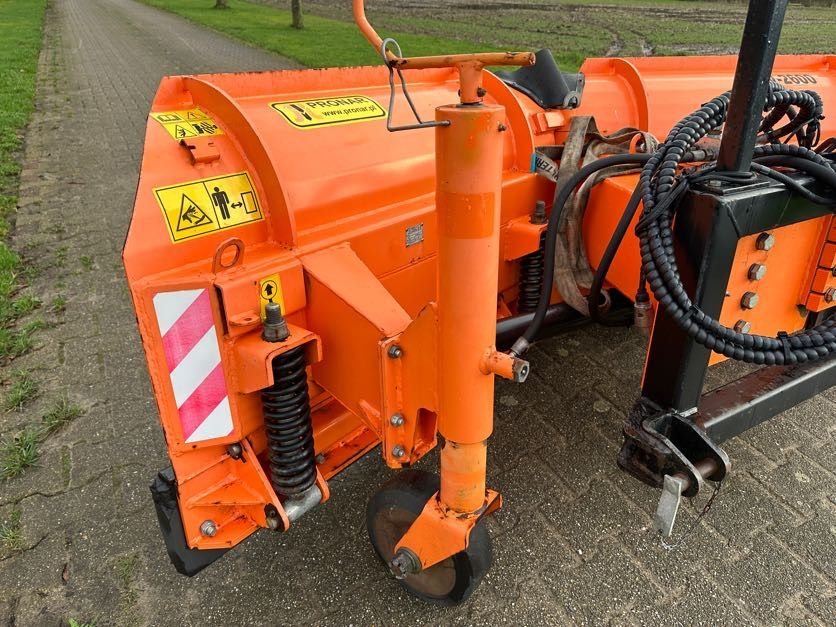 Schneepflug du type Sonstige Pronar 2600, Gebrauchtmaschine en Almen (Photo 10)