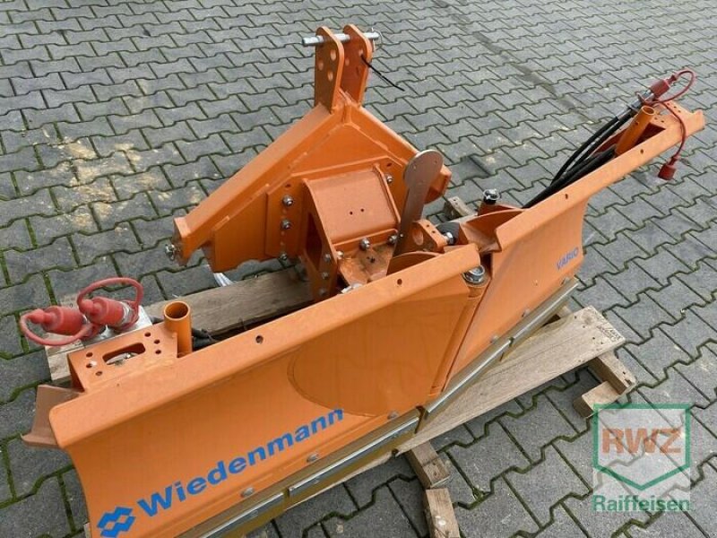 Schneepflug des Typs Wiedenmann Snow Master Vario 3350, Gebrauchtmaschine in Diez (Bild 2)