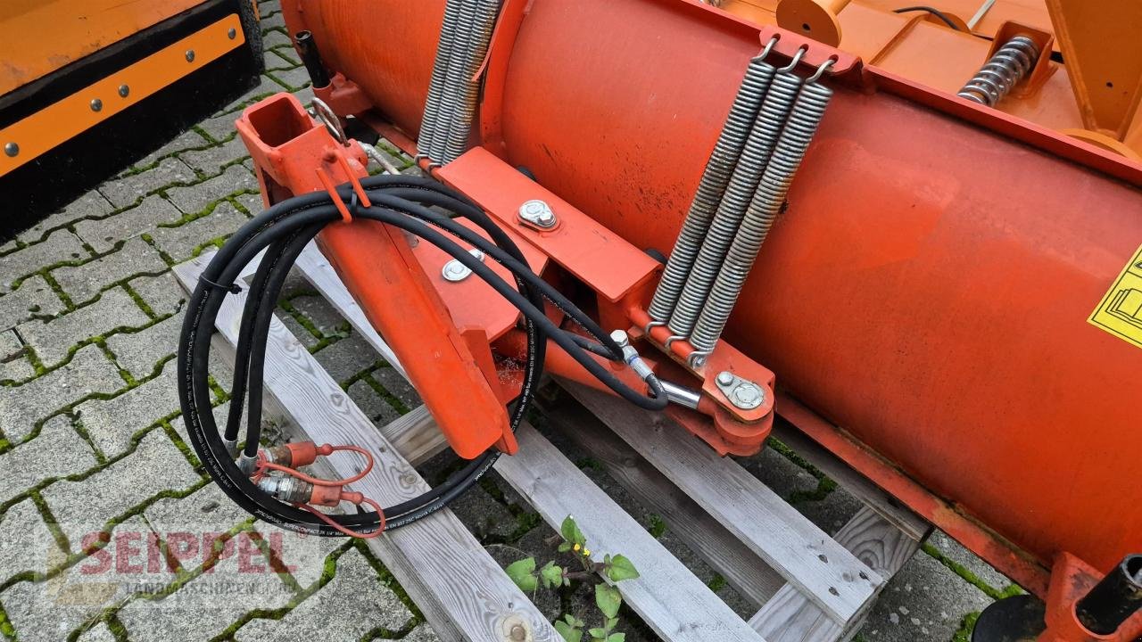 Schneeräumschild van het type Kubota Kubota 1800mm Kuppeldreieck, Neumaschine in Groß-Umstadt (Foto 2)