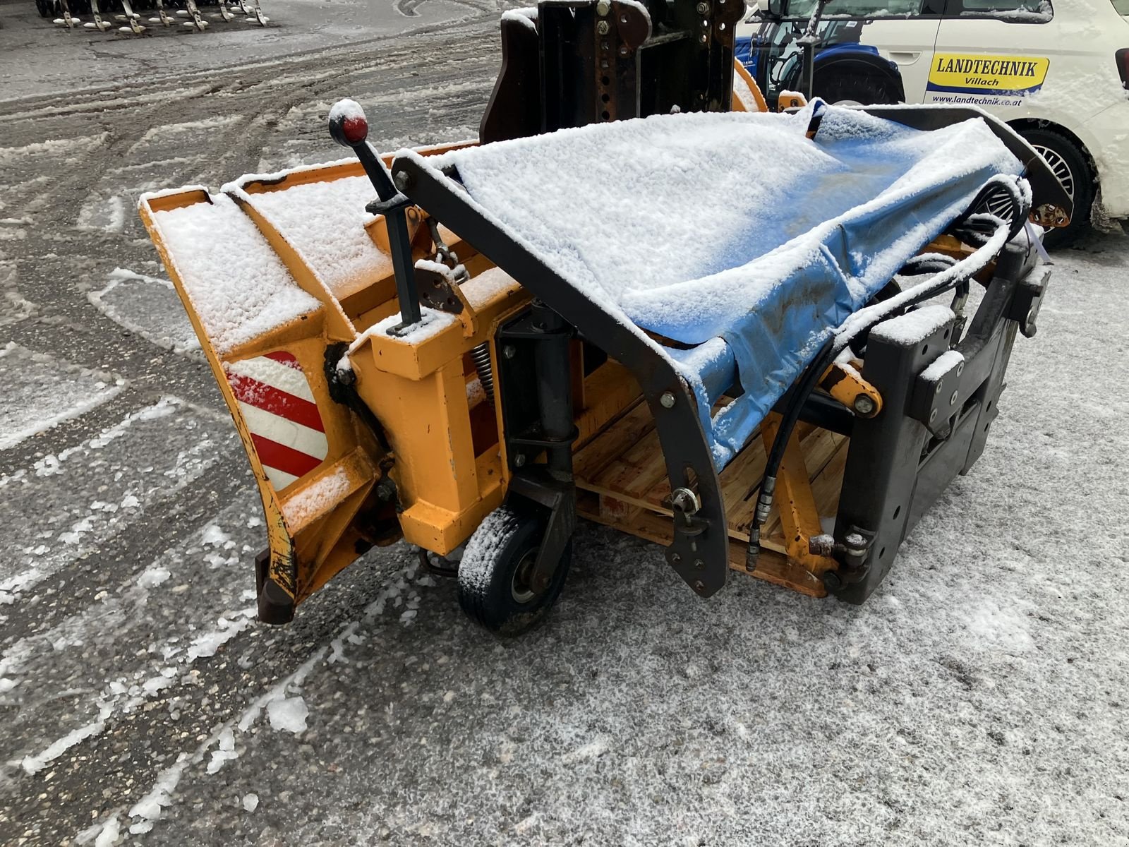 Schneeräumschild des Typs Lesnik 2600, Gebrauchtmaschine in Villach (Bild 5)