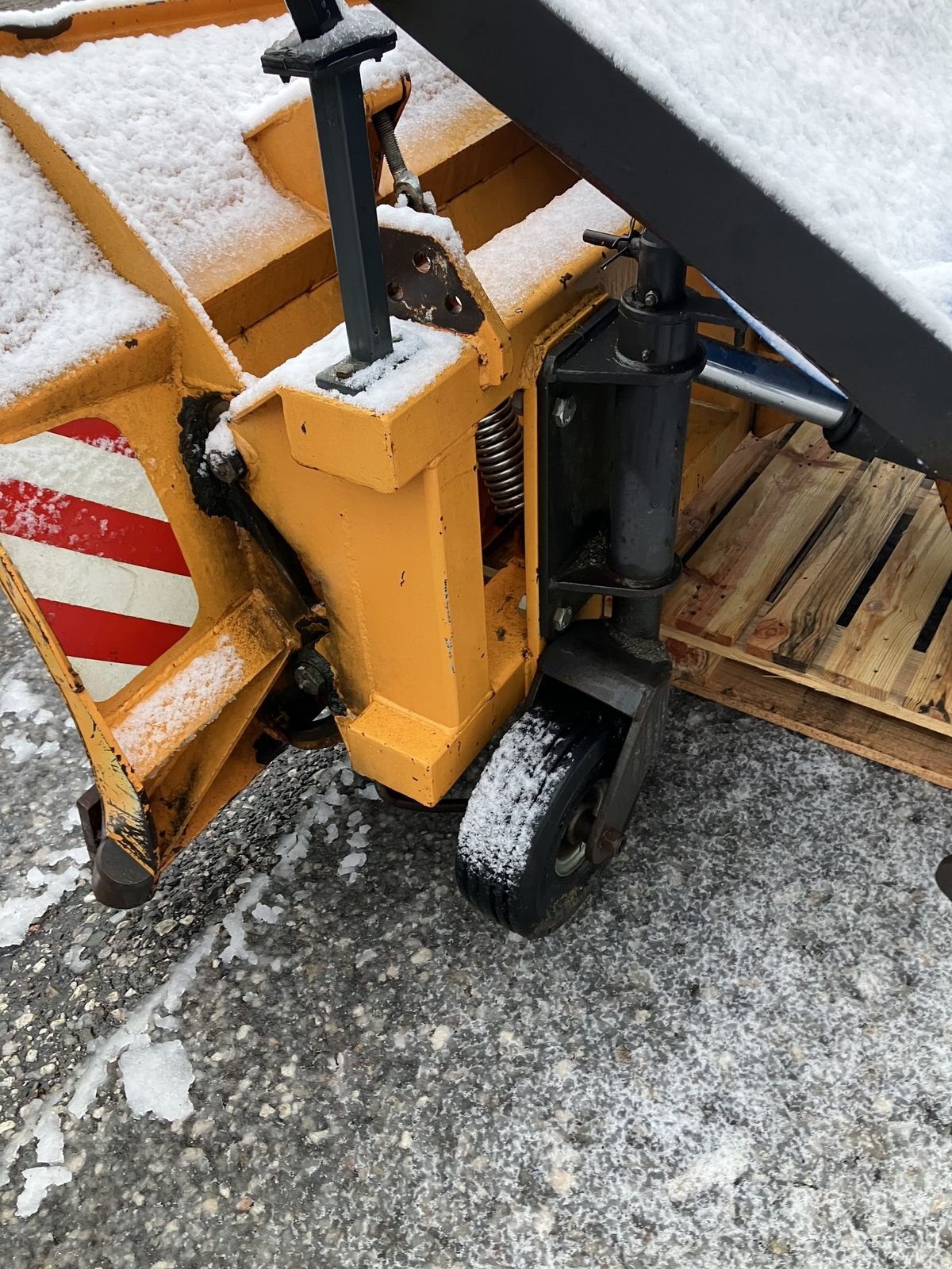 Schneeräumschild des Typs Lesnik 2600, Gebrauchtmaschine in Villach (Bild 7)