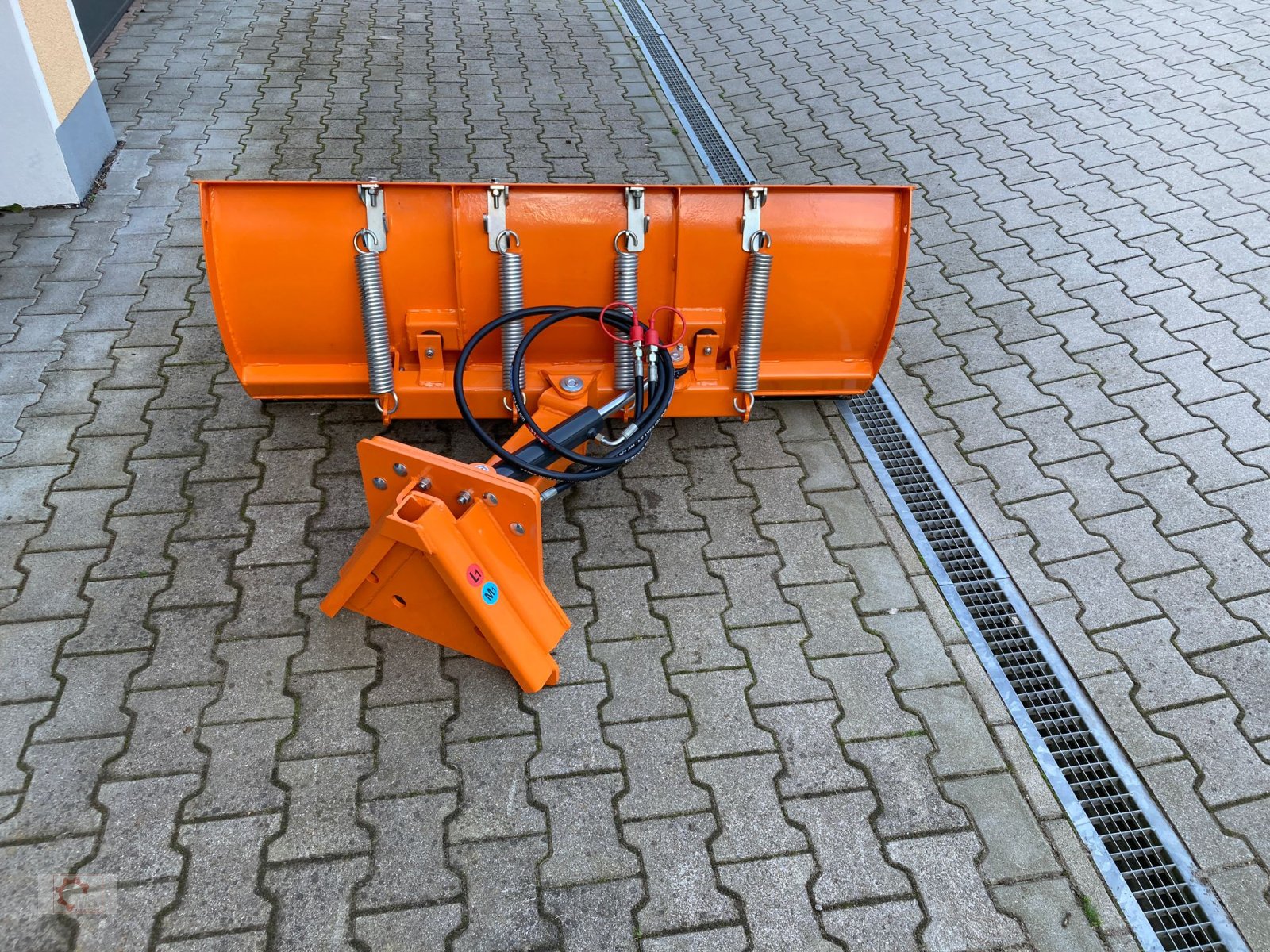 Schneeräumschild van het type MS Mini 150 cm KAT Kommunalaufnahme Hydraulische Schwenkung, Neumaschine in Tiefenbach (Foto 9)