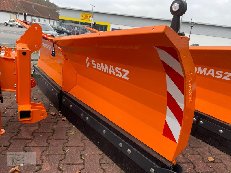 Schneeräumschild van het type SaMASZ PSV 271, Neumaschine in Bad Kötzting (Foto 1)