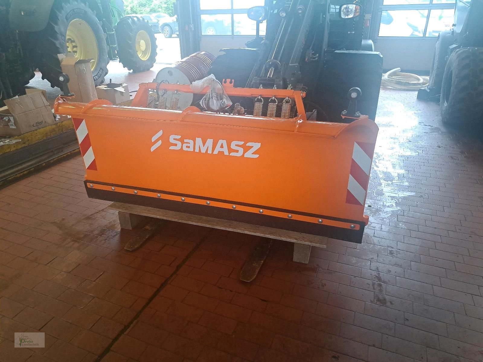 Schneeräumschild van het type SaMASZ Uni 200 G, Neumaschine in Bad Kötzting (Foto 1)