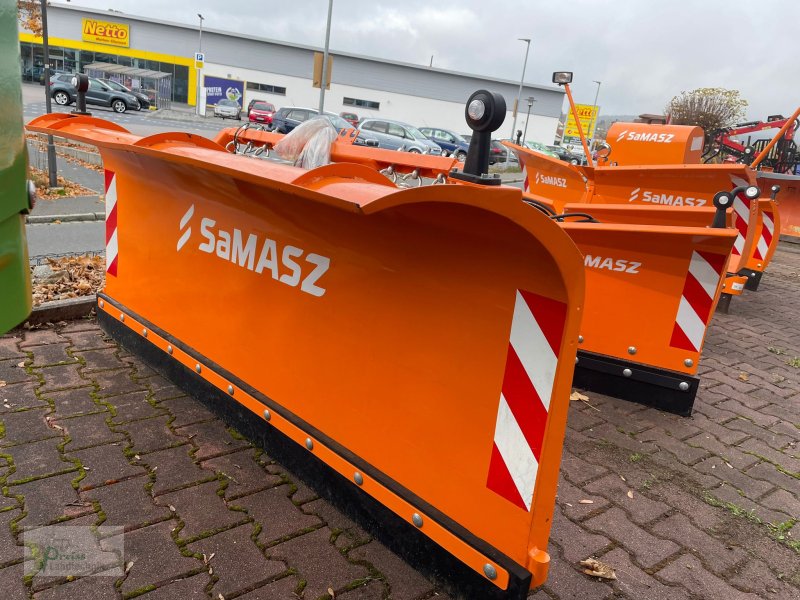 Schneeräumschild van het type SaMASZ UNI 200, Neumaschine in Bad Kötzting (Foto 1)