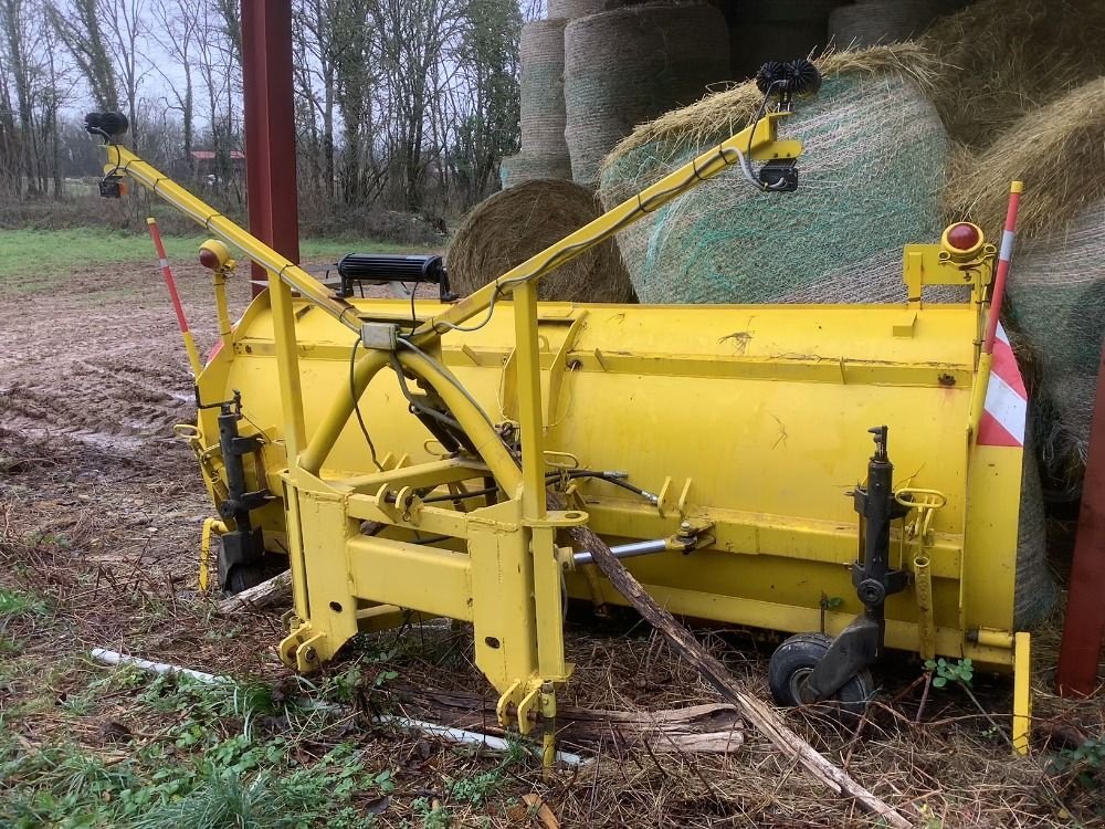 Schneeräumschild van het type Sonstige 300, Gebrauchtmaschine in GONSANS (Foto 1)