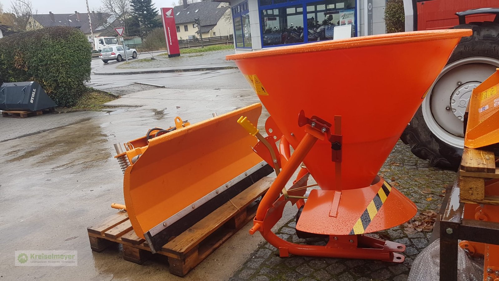 Schneeräumschild des Typs Sonstige Schneepflug SP160 + Salzstreuer ST300 NEU WINTERDIENST-PAKET AKTION **SOFORT VERFÜGBAR**, Neumaschine in Feuchtwangen (Bild 1)