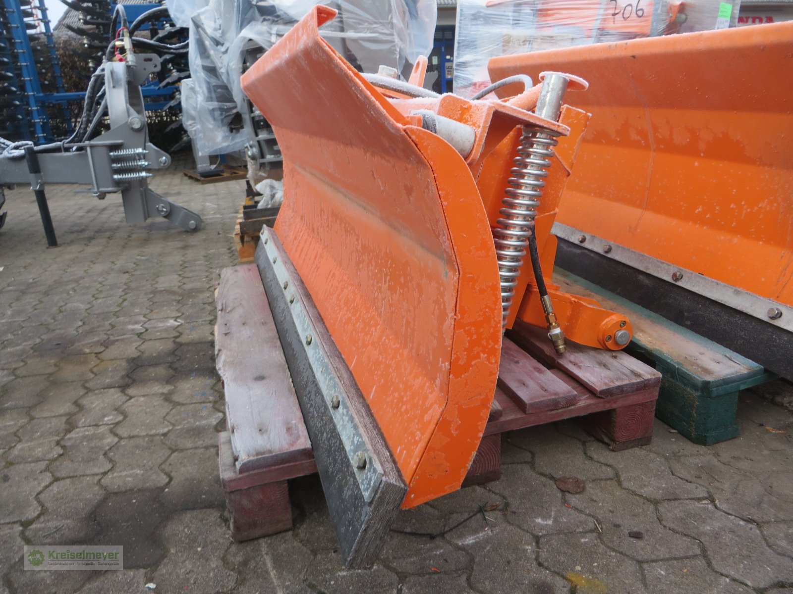 Schneeräumschild van het type Sonstige SP 160 hydraulisch schwenkbar 160cm KAT 1 & 2 Schneeschild Schneepflug **SOFORT VERFÜGBAR**, Neumaschine in Feuchtwangen (Foto 4)