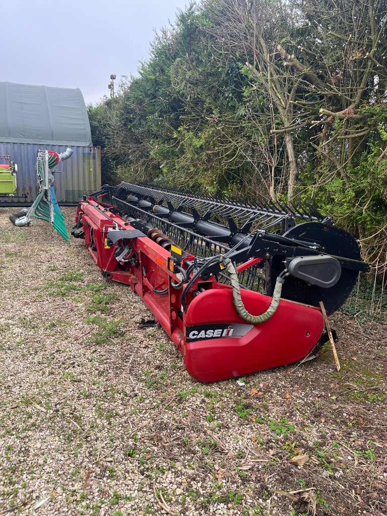 Schneidwerk of the type Case IH 3152 drapper, Gebrauchtmaschine in VERT TOULON (Picture 1)