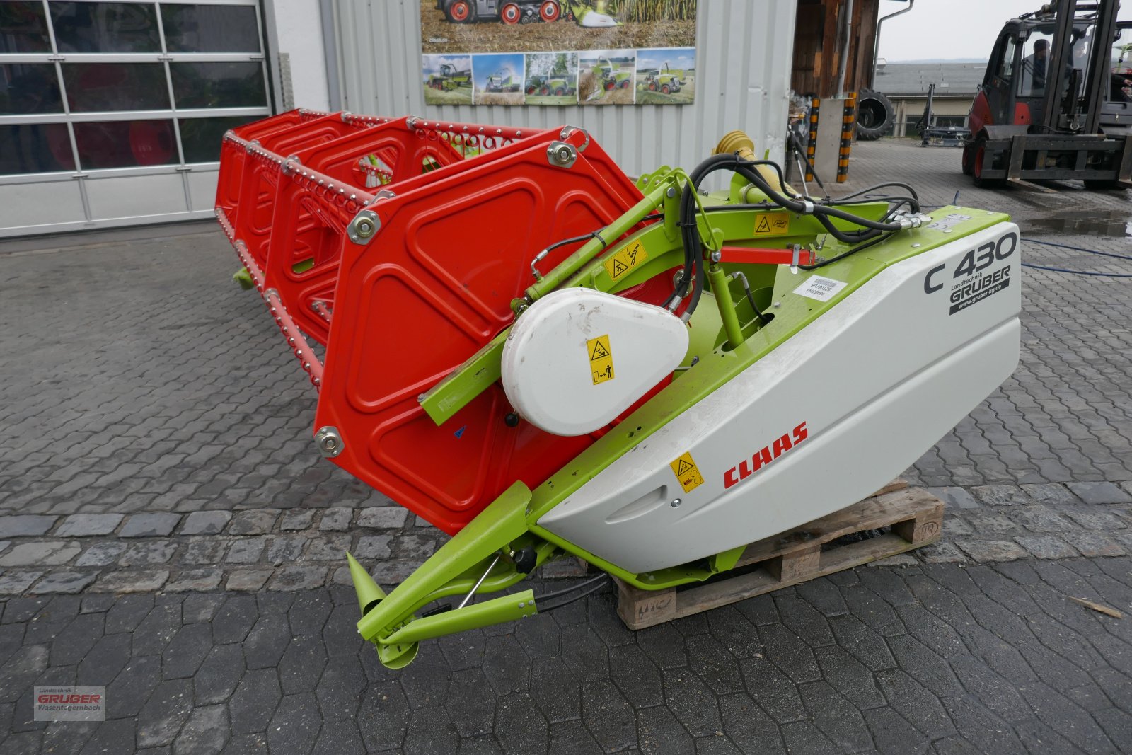 Schneidwerk des Typs CLAAS C 430, Gebrauchtmaschine in Dorfen (Bild 1)