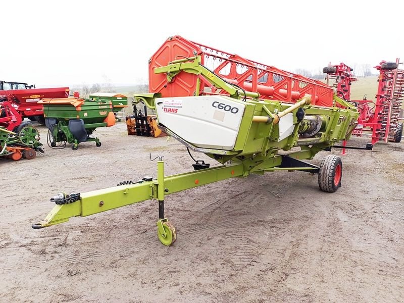 Schneidwerk от тип CLAAS C 600 Schneidwerk mit SW-Wagen, Gebrauchtmaschine в St. Marienkirchen (Снимка 1)