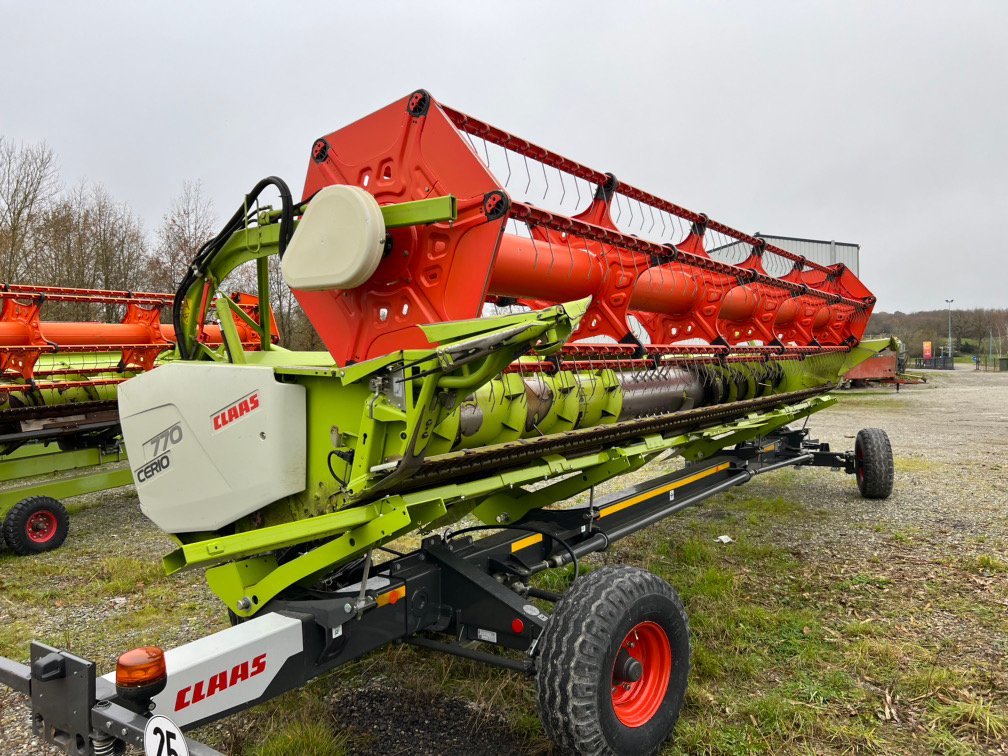 Schneidwerk typu CLAAS CERIO 770, Gebrauchtmaschine v ORLEIX (Obrázek 3)