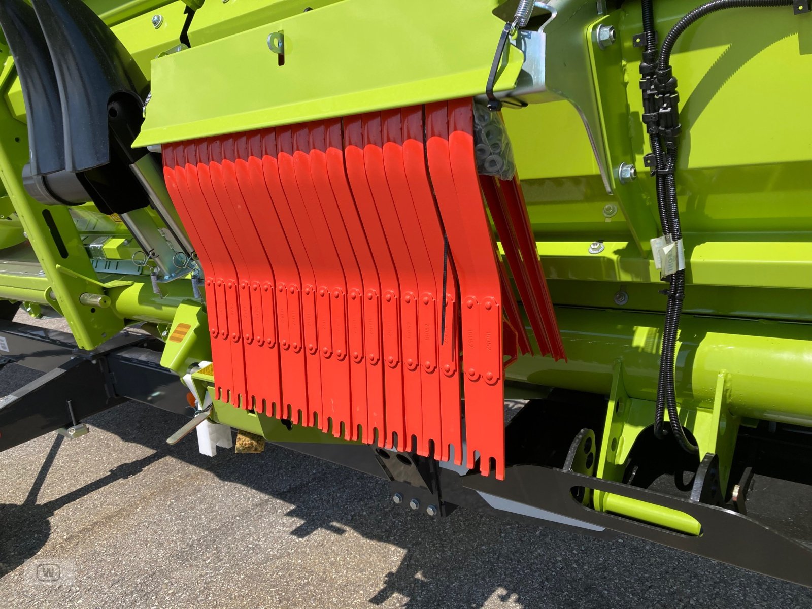 Schneidwerk of the type CLAAS MAXFLEX 560, Neumaschine in Zell an der Pram (Picture 12)