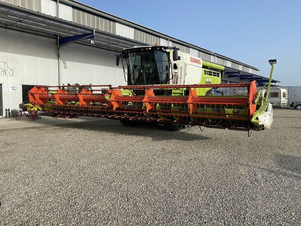 Schneidwerk van het type CLAAS Schneidwerk V1050 mit Wagen 40 km/H, Gebrauchtmaschine in Schutterzell (Foto 8)