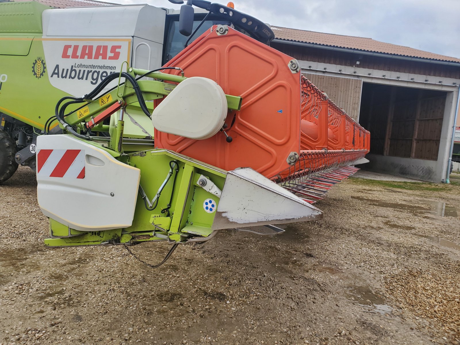 Schneidwerk des Typs CLAAS V 900 AC, Gebrauchtmaschine in Schierling (Bild 2)