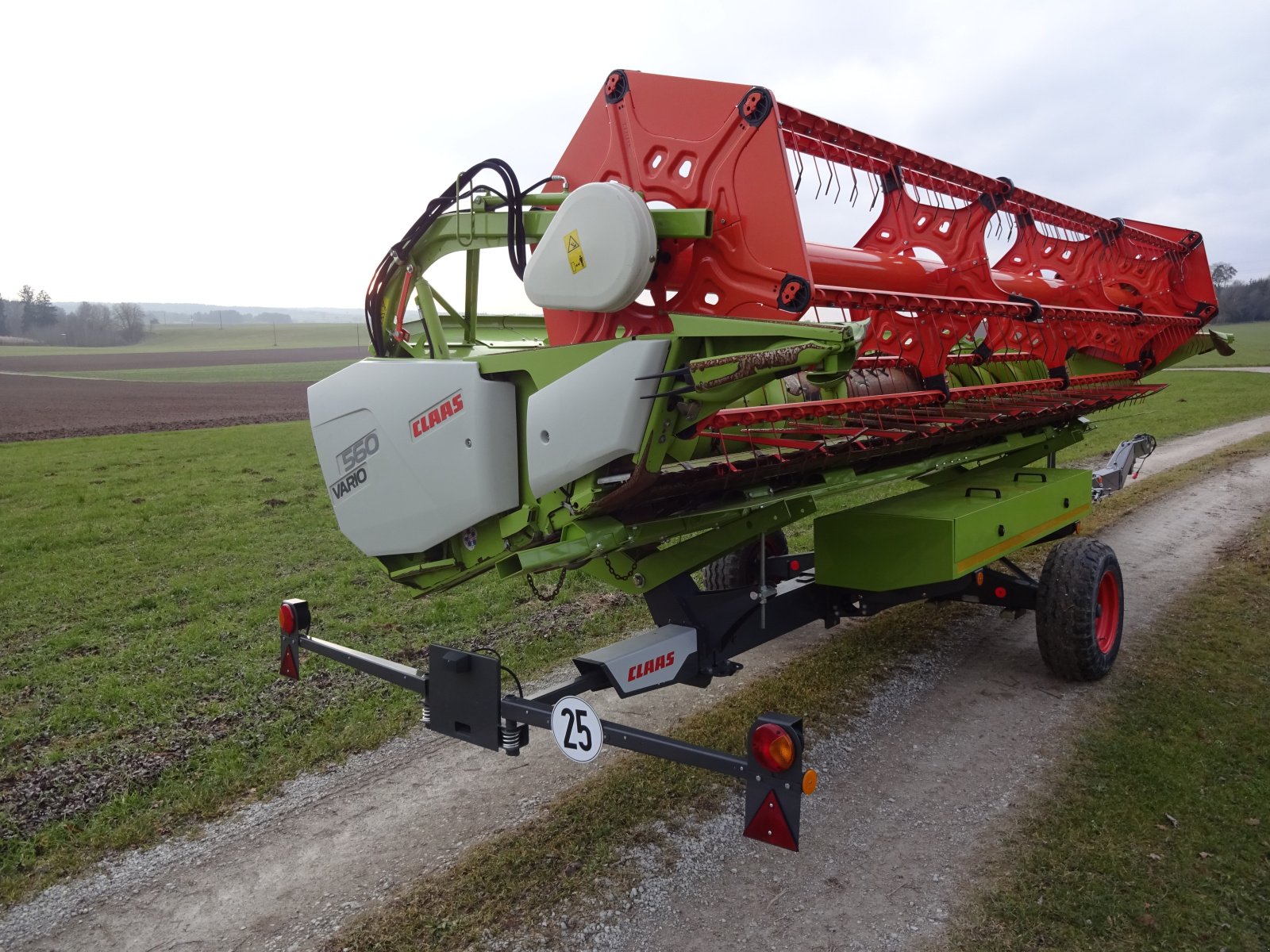 Schneidwerk typu CLAAS VARIO 560 AC, Gebrauchtmaschine v Breitenbrunn (Obrázek 5)