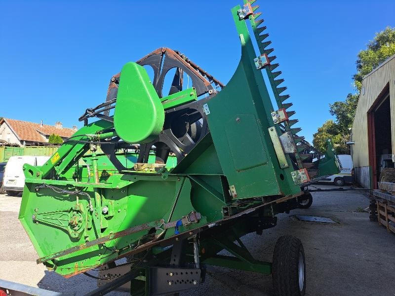 Schneidwerk del tipo John Deere 630R, Gebrauchtmaschine en VOUZIERS (Imagen 3)