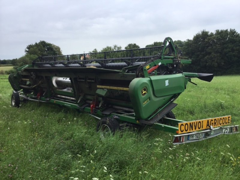 Schneidwerk van het type John Deere 630R, Gebrauchtmaschine in MONTIGNY LE ROI (Foto 2)