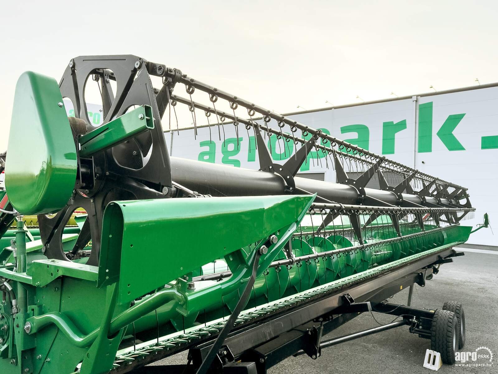 Schneidwerk des Typs John Deere 635R, Gebrauchtmaschine in Csengele (Bild 15)