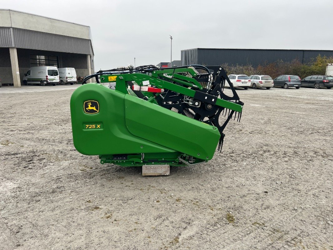 Schneidwerk of the type John Deere 725X, Neumaschine in Beckum (Picture 8)