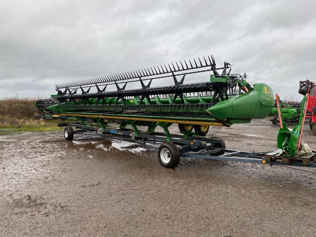 Schneidwerk typu John Deere 735D (10,66m), Gebrauchtmaschine v Neubrandenburg (Obrázek 1)