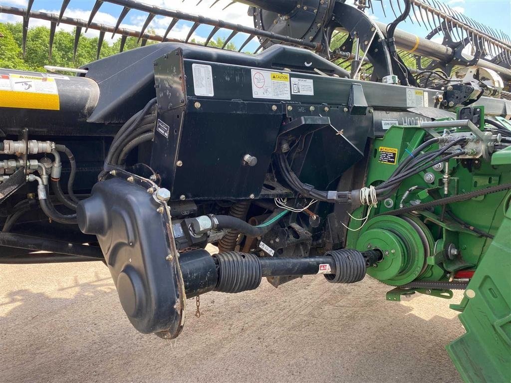 Schneidwerk Türe ait MacDon FD70 12 Meter FlexDraper  John Deere adapter. 12 meter sejlskærebord. To stk til salg, med vogn. Ring til Ulrik på 0045-40255544. Jeg snakker Jysk, tysk og engelsk., Gebrauchtmaschine içinde Kolding (resim 5)