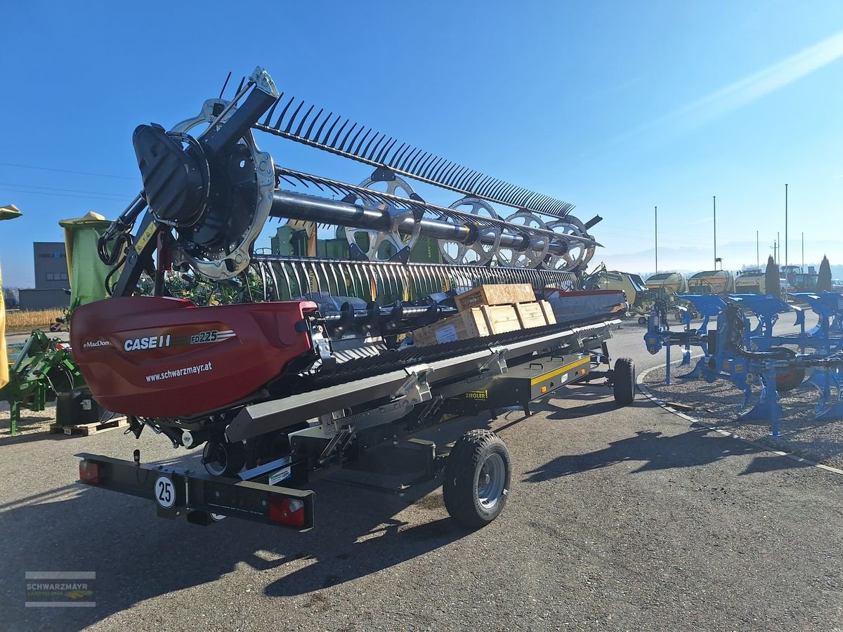 Schneidwerk a típus MacDon FlexDraper 225 7,6m, Neumaschine ekkor: Gampern (Kép 4)