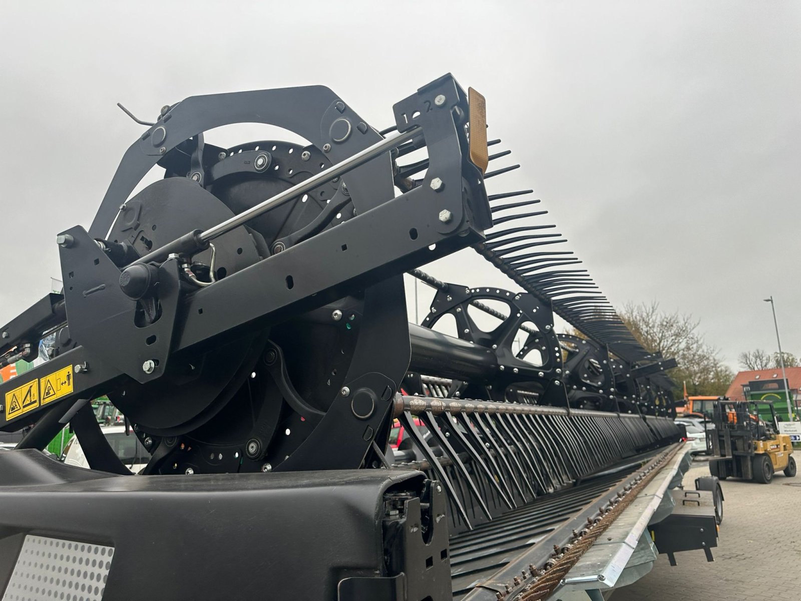 Schneidwerk Türe ait MacDon Schneidwerk FD 140, Gebrauchtmaschine içinde Elmenhorst-Lanken (resim 11)