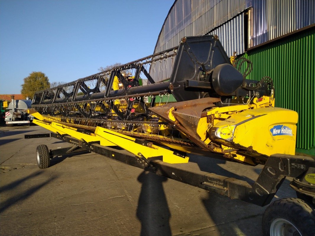 Schneidwerk van het type New Holland 30 V mit Wagen, Gebrauchtmaschine in Liebenwalde (Foto 13)