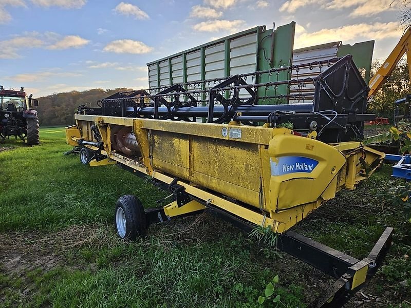 Schneidwerk от тип New Holland Schneidwerk 7.5m vom CR 9080, Gebrauchtmaschine в Honigsee (Снимка 2)