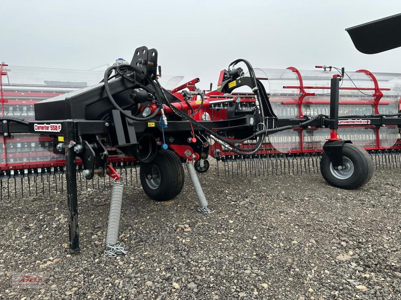 Schwader del tipo BB-Umwelttechnik Clementer 550 F, Gebrauchtmaschine In Steinheim (Immagine 9)