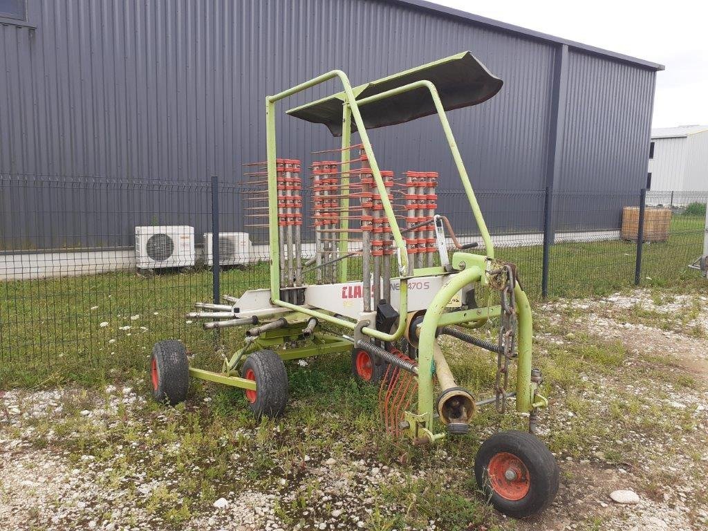 Schwader des Typs CLAAS Andaineur LINER 470 S Claas, Gebrauchtmaschine in ROYNAC (Bild 3)