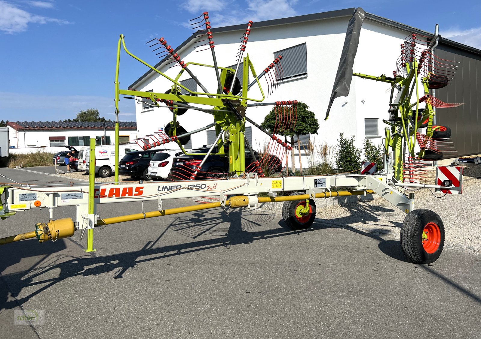 Schwader typu CLAAS Claas Liner 1250 Profil Seitenschwader im guten Zustand, Gebrauchtmaschine v Burgrieden (Obrázek 1)