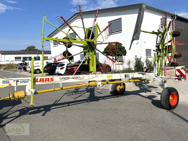 Schwader typu CLAAS Claas Liner 1250 Profil Seitenschwader im guten Zustand, Gebrauchtmaschine v Burgrieden (Obrázek 1)