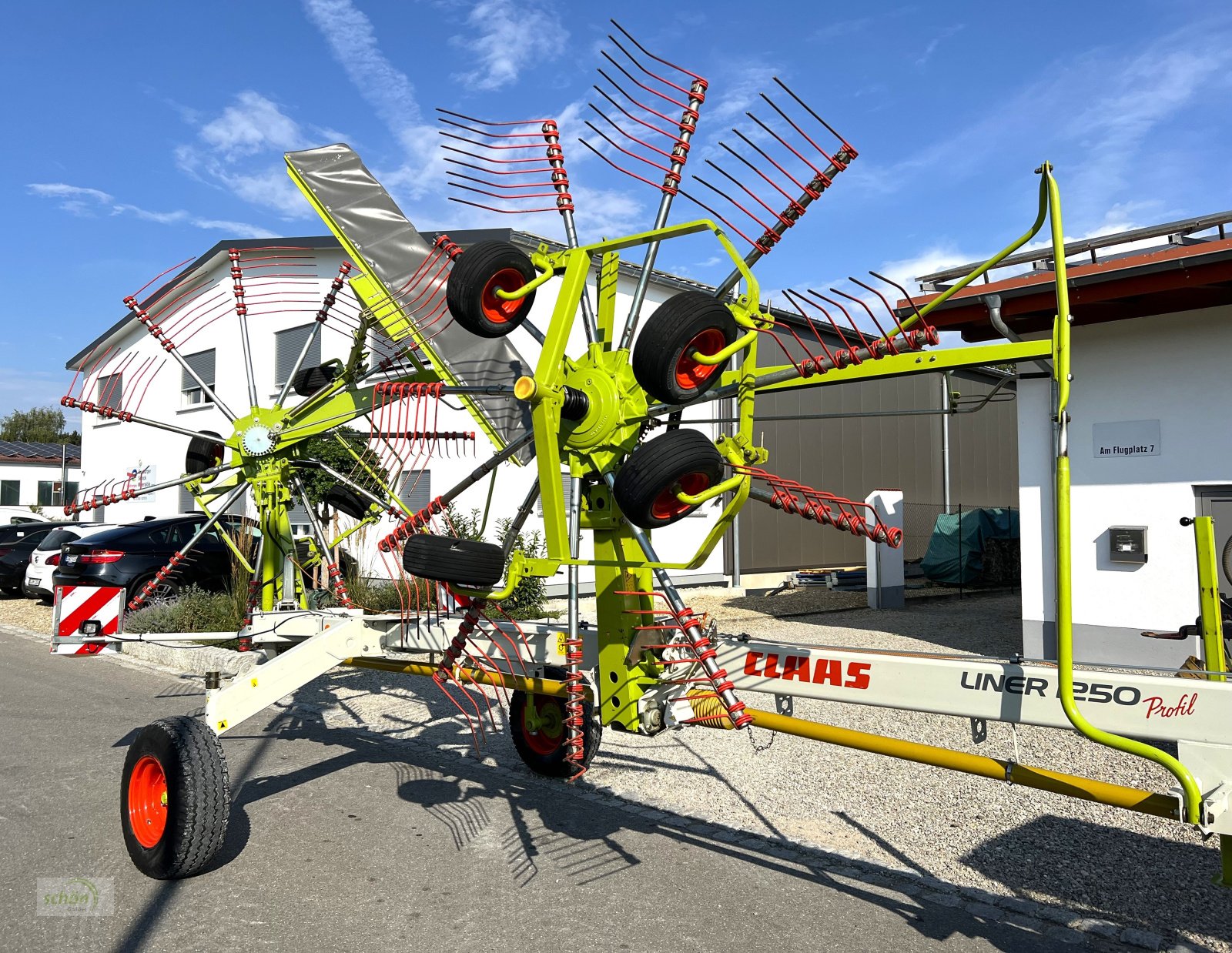 Schwader del tipo CLAAS Claas Liner 1250 Profil Seitenschwader im guten Zustand, Gebrauchtmaschine en Burgrieden (Imagen 13)