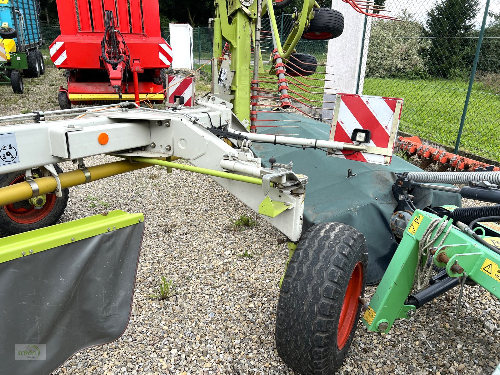 Schwader van het type CLAAS Liner 1250 Profil mit Nachtschwad-Funktion und zweitem Schwadtuch - Seitenschwader, Gebrauchtmaschine in Burgrieden (Foto 13)