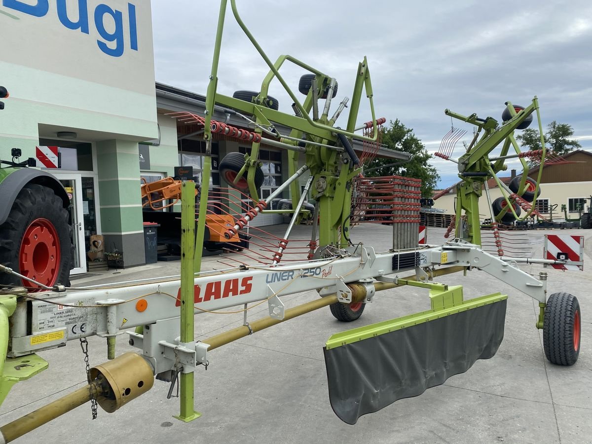 Schwader van het type CLAAS Liner 1250, Gebrauchtmaschine in Hürm (Foto 3)