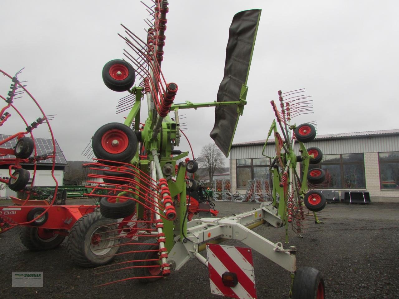 Schwader des Typs CLAAS Liner 1250, Gebrauchtmaschine in Bad Wildungen - Wega (Bild 2)