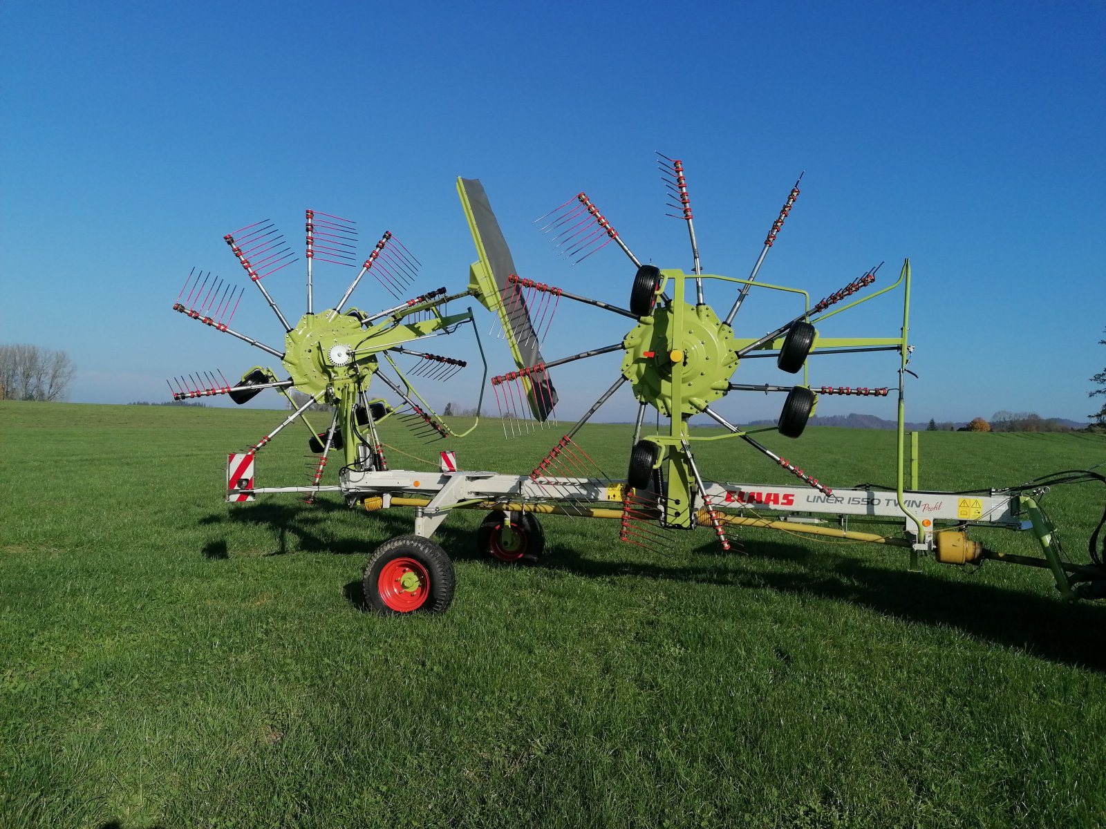 Schwader Türe ait CLAAS Liner 1550 Twin Profil, Gebrauchtmaschine içinde Legau (resim 1)