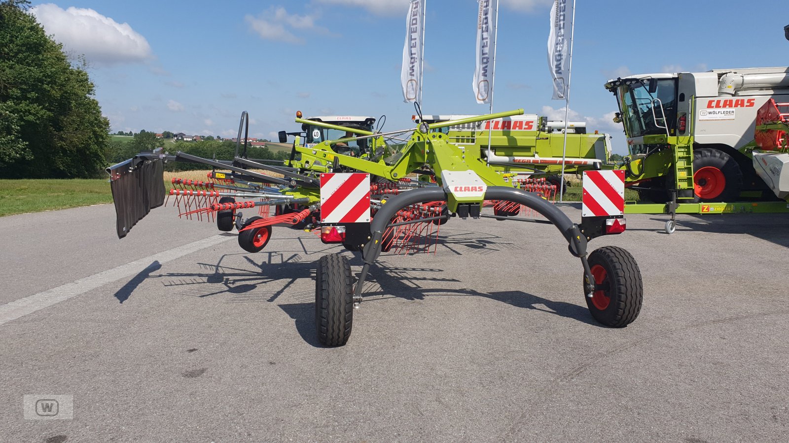 Schwader del tipo CLAAS Liner 1700, Neumaschine In Zell an der Pram (Immagine 9)