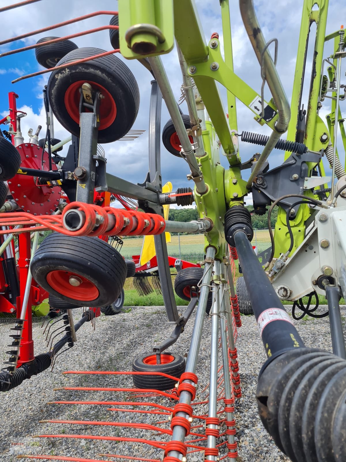 Schwader типа CLAAS Liner 1750 REPARATURBEDÜRFTIG !!!, Gebrauchtmaschine в Langenau (Фотография 4)