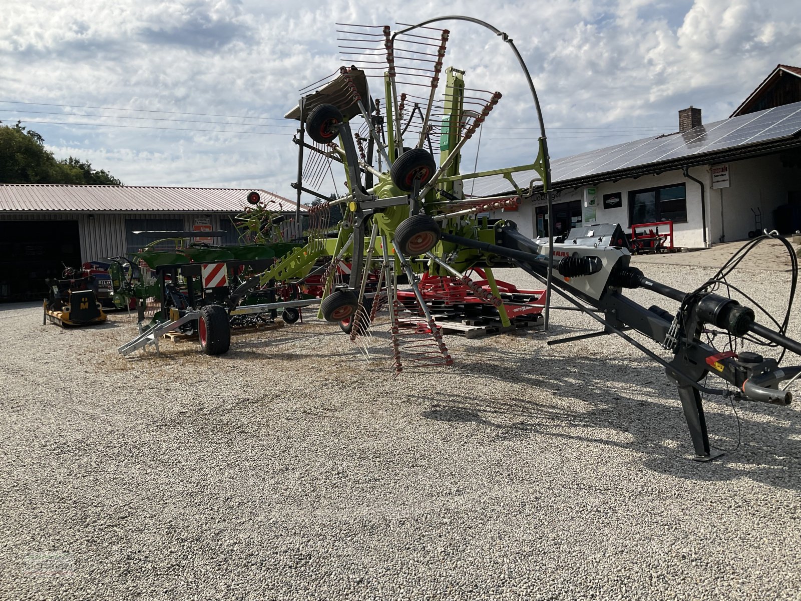 Schwader van het type CLAAS LINER 1800 TWIN, Gebrauchtmaschine in Gangkofen (Foto 3)