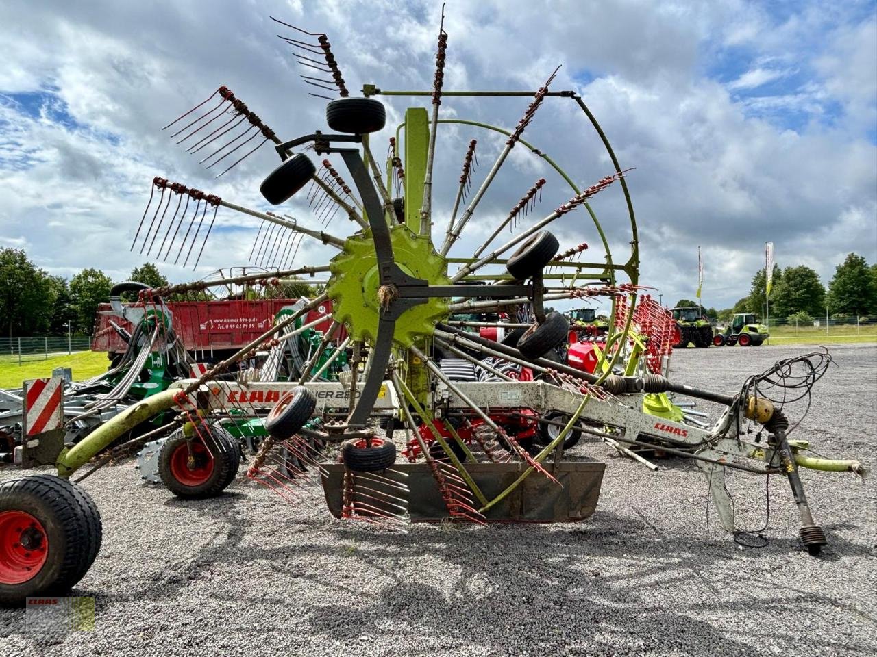 Schwader des Typs CLAAS LINER 2900, Gebrauchtmaschine in Westerstede (Bild 2)