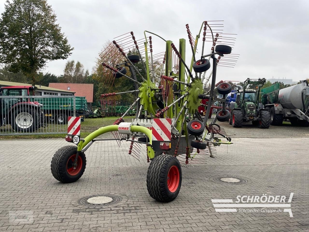 Schwader от тип CLAAS LINER 2900, Gebrauchtmaschine в Westerstede (Снимка 4)